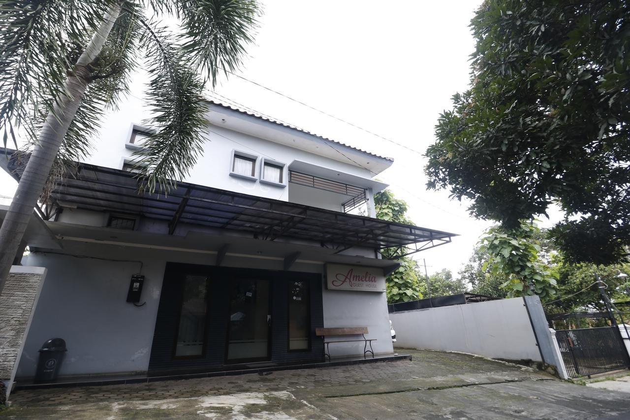 Reddoorz Plus Near Undip Tembalang Hotel Semarang Exterior photo